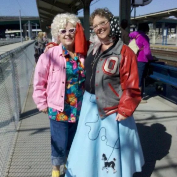 I LoVe All Forms of ART Here's a Bit More About Me - Picture 3 of 16